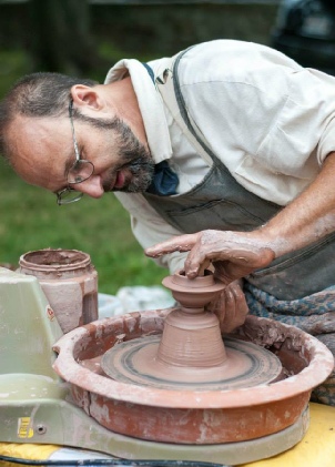 Douglas pottery demonstration